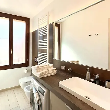 Int 5 - Elios By San Luca Apartmán Boloňa