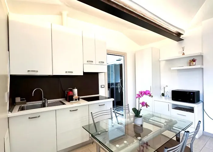 Int 5 - Elios By San Luca شقة